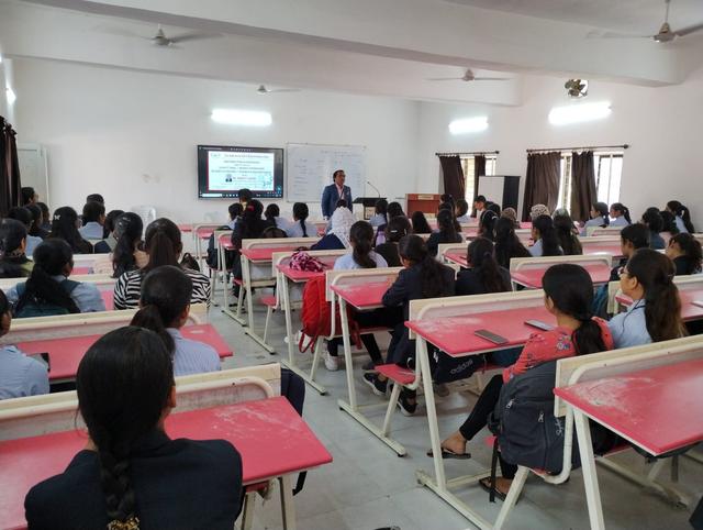 Radha Devi Goenka College for Women Akola